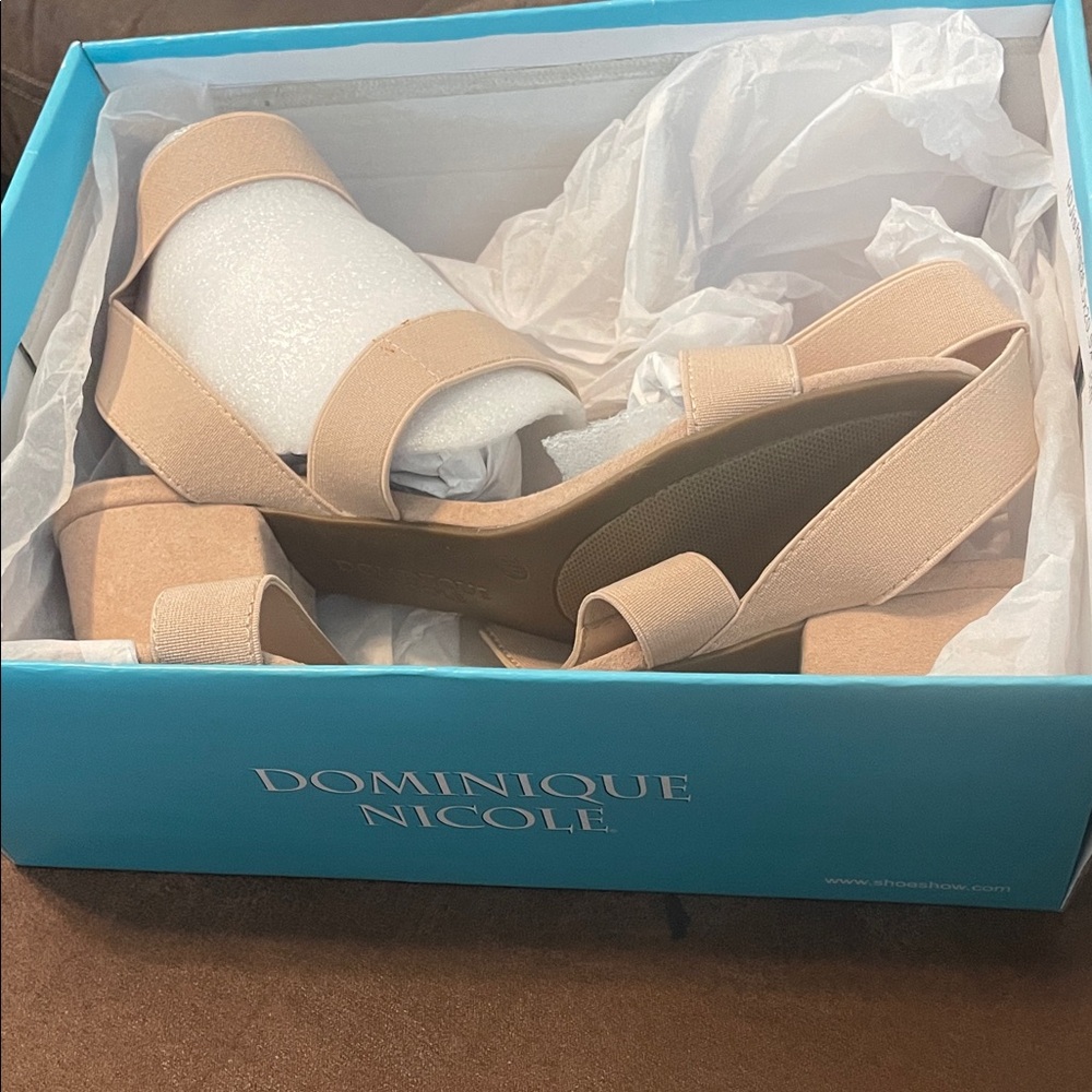 Dominique Nicole Women's Beige Sandals